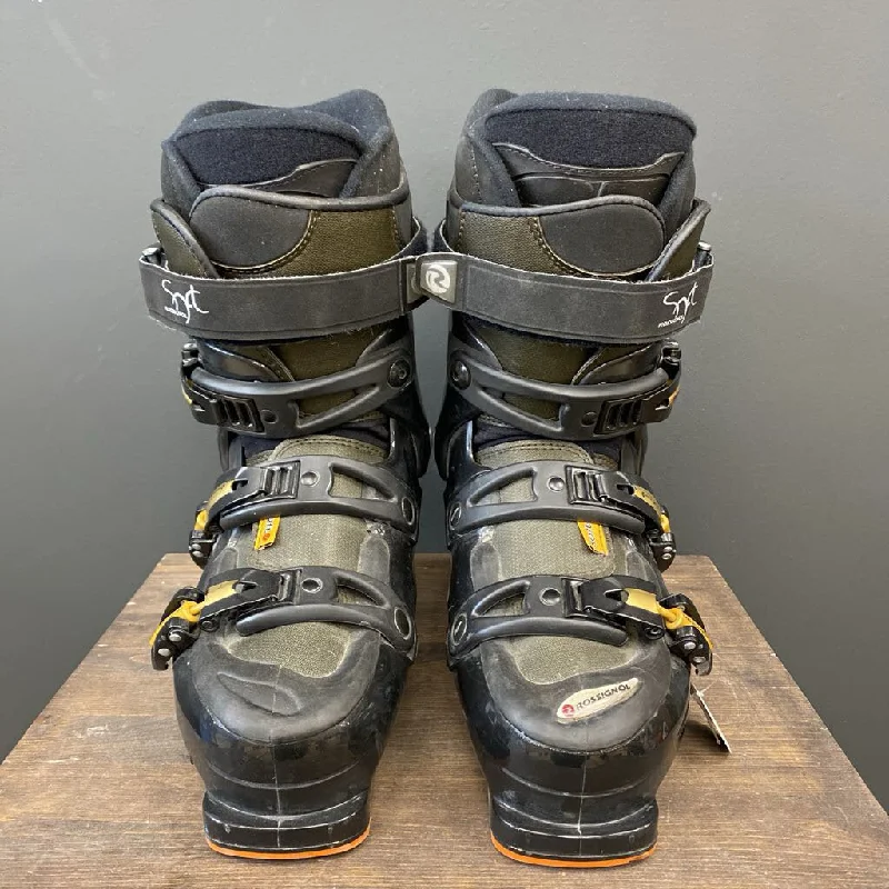 Rossignol - Women's Soft 3 Downhill Ski Boots - MSRP compared $800: Black/Gold-women-25.5